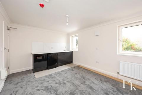 Flat to rent, New Church Road, Hove