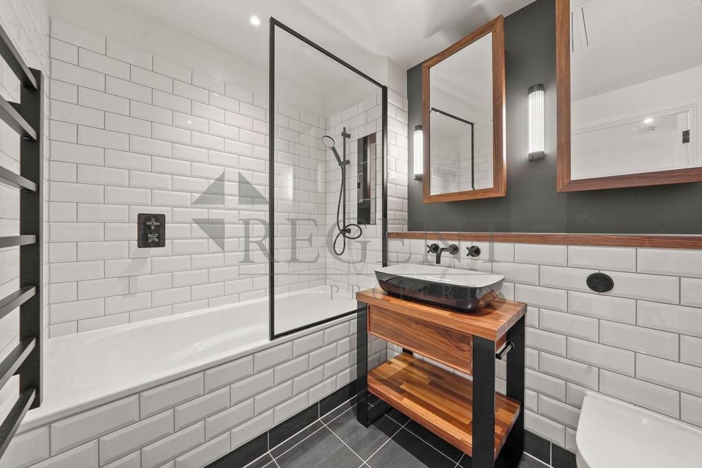En-suite 1