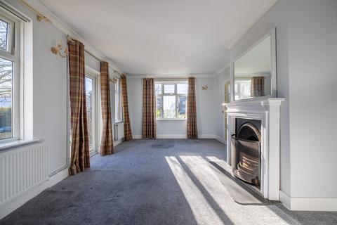 undefined, Long Street, Galhampton