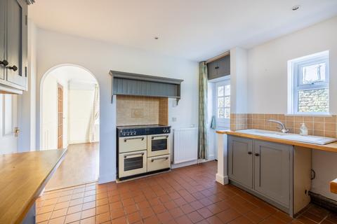 Glengarriff Long Street, Galhampton, Yeovil, BA22 7AY