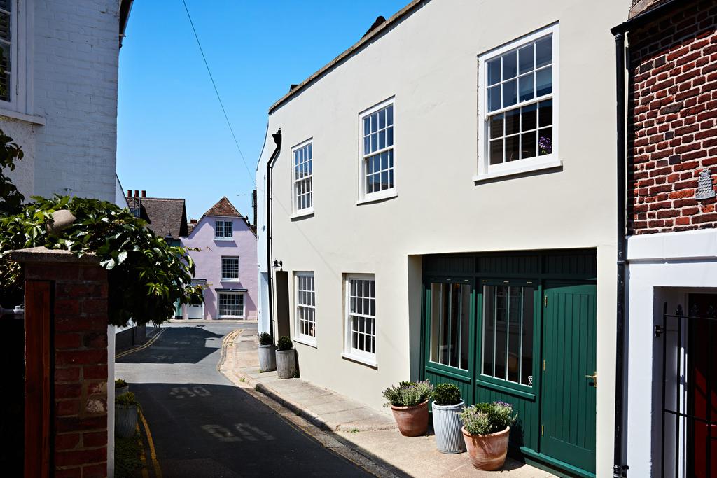 318386 - 1 Steven Joyce-JOS2025042 D00039-01.jpg