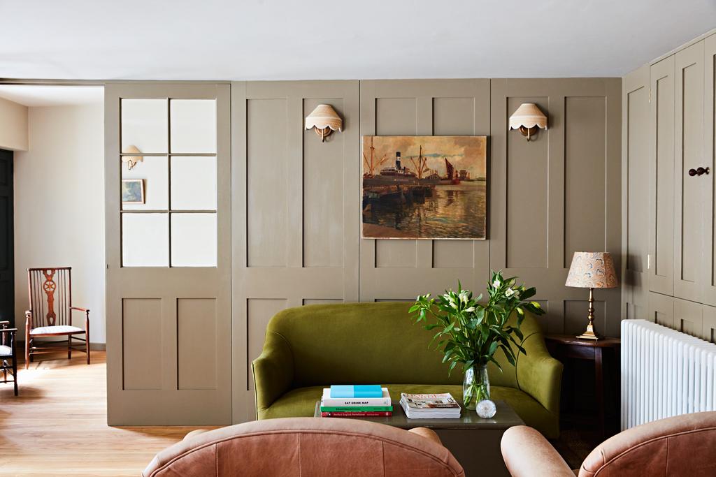 318394 - 9 Steven Joyce-JOS2025042 D00034-01.jpg