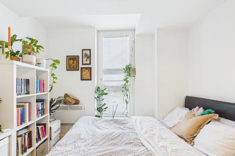 2 bedroom flat for sale, Latitude Development, Birmingham B5