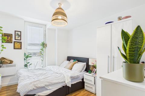 2 bedroom flat for sale, Latitude Development, Birmingham B5