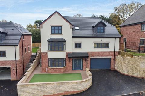 5 bedroom detached house for sale, Bletchley Close Middleton Crescent, Beeston, Nottingham