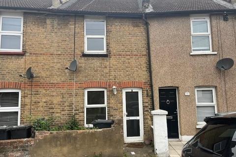 2 bedroom property for sale, Railway Street, Gravesend DA11