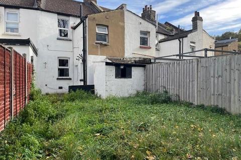 2 bedroom property for sale, Railway Street, Gravesend DA11