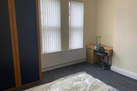 5 bedroom house to rent, Blandford Grove, Leeds LS2