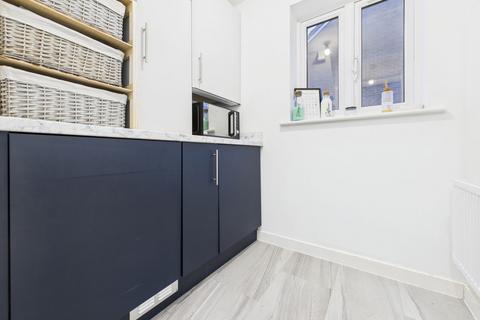 undefined, Lawrence Drive, Calne SN11