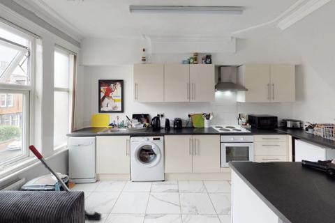 undefined, Headingley Mount, Leeds LS6