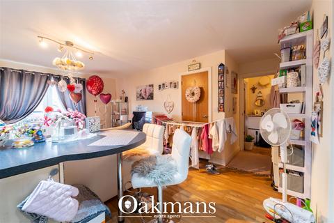 2 bedroom apartment for sale, Crankhall Lane, West Bromwich, West Midlands, B71