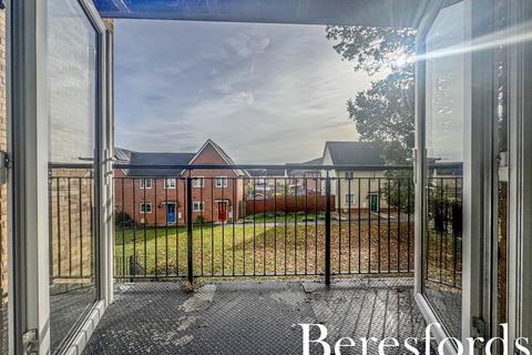 undefined, Meadfarm Close, Romford, RM3
