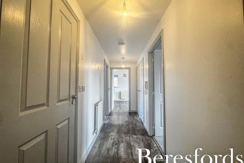 Flat 3, Boarwood House, 3 Meadfarm Close, Romford, RM3 9FJ