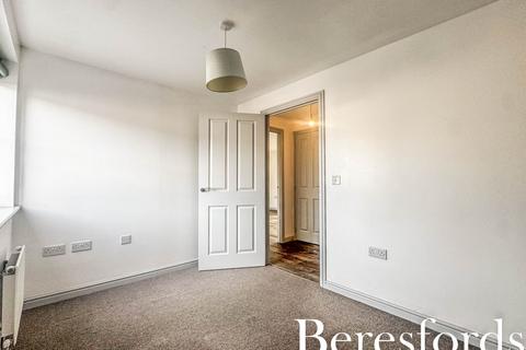 Flat 3, Boarwood House, 3 Meadfarm Close, Romford, RM3 9FJ