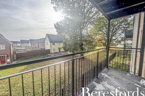 Flat 3, Boarwood House, 3 Meadfarm Close, Romford, RM3 9FJ