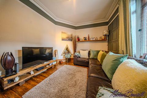 undefined, Poplar Grove, Bradford BD7