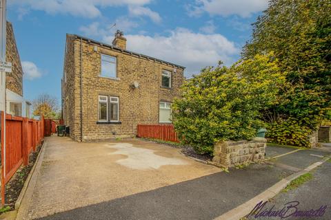 undefined, Poplar Grove, Bradford BD7