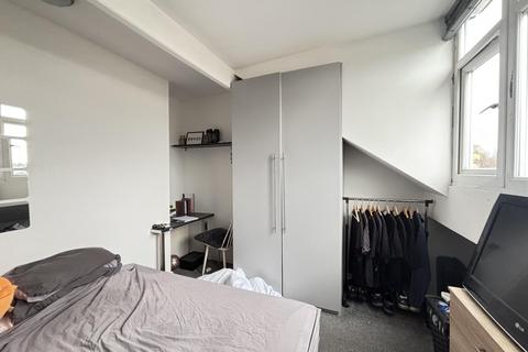 5 bedroom house to rent, Newport View, Leeds LS6