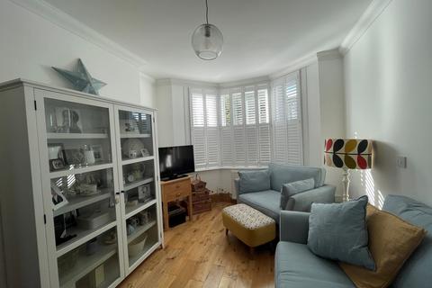 2 bedroom house for sale, London Road, Deal, CT14