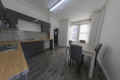 undefined, Morris View, Leeds LS5