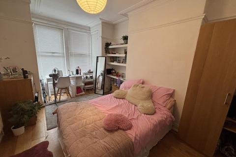 5 bedroom house to rent, Headingley Mount, Leeds LS6