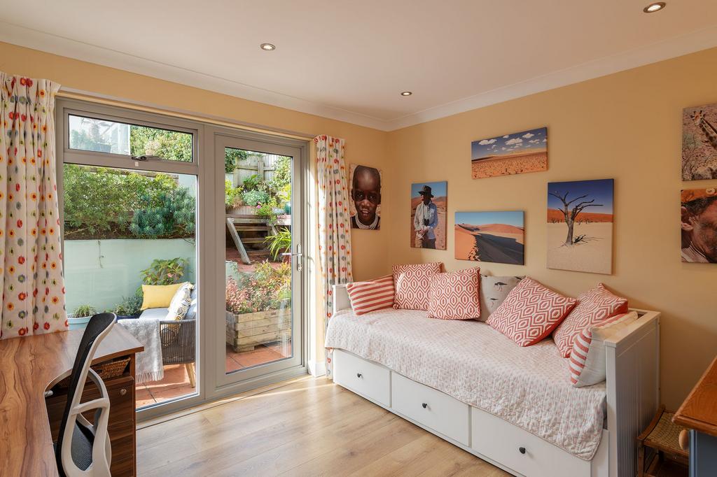 Bedroom 2 The Lookout, Brixham