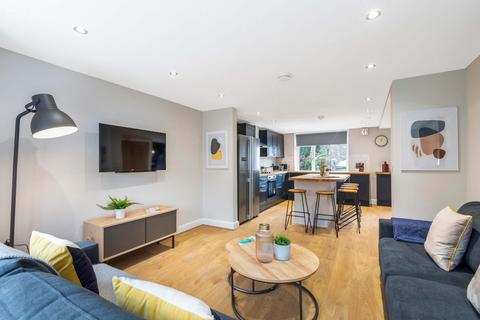 undefined, Delph Lane, Leeds LS6