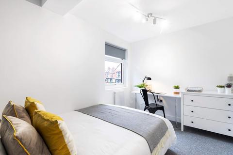 undefined, Delph Lane, Leeds LS6