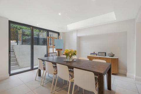 4 bedroom end of terrace house for sale, Ashburnham Road, London, SW10