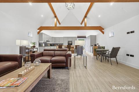 2 bedroom bungalow for sale, Rawreth Lane, Rawreth, SS11