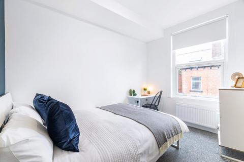 6 bedroom house to rent, Mayville Street, Leeds LS6