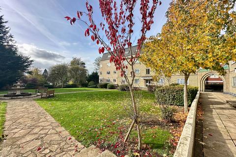 undefined, Stonegrove, Edgware HA8