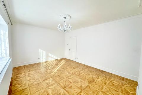 undefined, Stonegrove, Edgware HA8