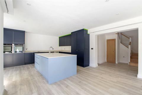 5 bedroom detached house for sale, Manor Road, Sherborne St. John, Basingstoke, Hampshire, RG24