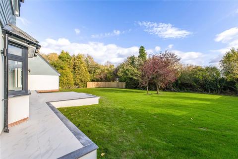 5 bedroom detached house for sale, Manor Road, Sherborne St. John, Basingstoke, Hampshire, RG24