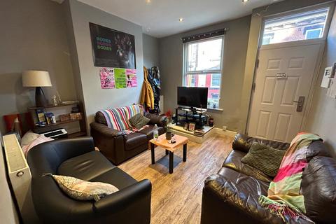 6 bedroom house to rent, Beamsley Grove, Leeds LS6