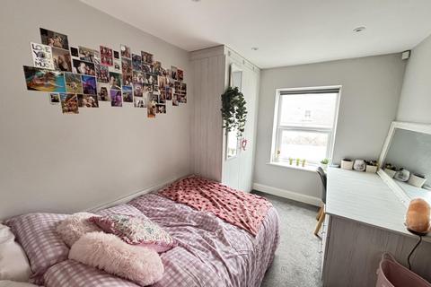 2 bedroom flat to rent, 66a Victoria Road, Leeds LS6