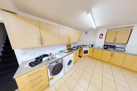 undefined, Headingley Avenue, Leeds LS6