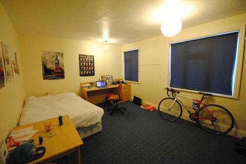 undefined, Estcourt Avenue, Leeds LS6