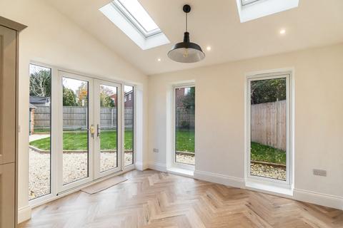 3 bedroom semi-detached house for sale, Main Street, Houghton-On-The-Hill, LE7