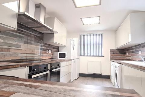 6 bedroom terraced house for sale, De Grey Street, Hull HU5