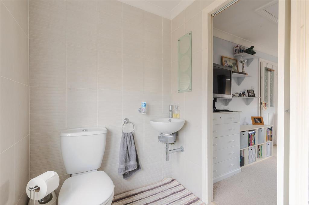 Ensuite
