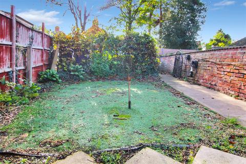 2 bedroom terraced house for sale, King Street, Market Rasen LN8