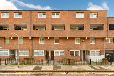 98 Partington Close, London, N19 3DZ