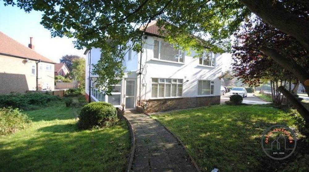 A pleasant exterior view showcasing the front o...
