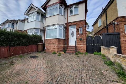 undefined, Luton, LU1