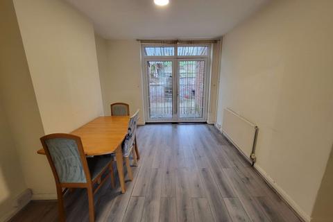 undefined, Luton, LU1