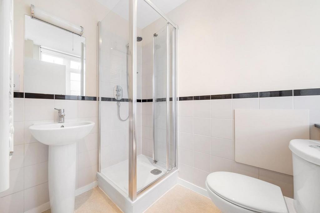 Bathroom.JPG