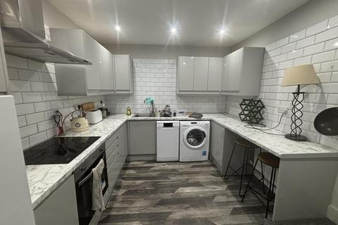 4 bedroom house to rent, Thornville Mount, Leeds LS6