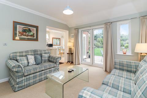 5 Homefield, Bovingdon, Hemel Hempstead, HP3 0HU